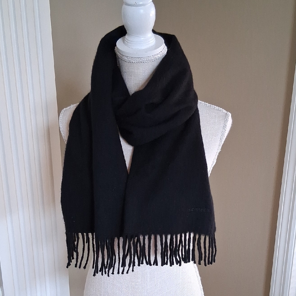 NWOT Hermes Cashmere Scarf-Unisex